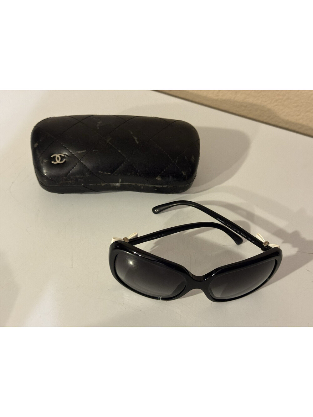 CHANEL 5111 c.501/3C Black Bow Sunglasses Italy 51□17 Gray Gradient w/ Case